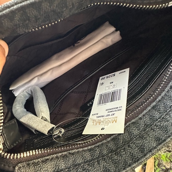 Michael Kors bag - Picture 3 of 3